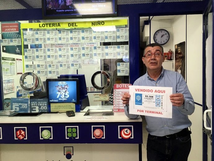 Salamanca.- El responsable de la administración de lotería de la calle Rúa Mayor