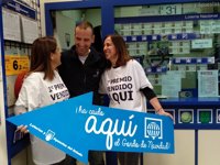 Una lotera de València se estrena con el 'Gordo': "Me encantaría saber a quién ha sido y felicitarles"