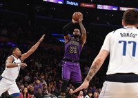 LeBron James reconoce que le gustaría jugar con Luka Doncic