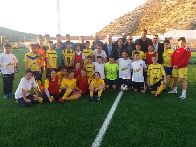 José María Villegas en la inauguración del campo de fútbol de La Malahá