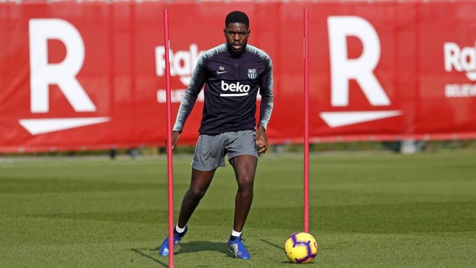 El jugador del FC Barcelona Samuel Umtiti en un entrenament