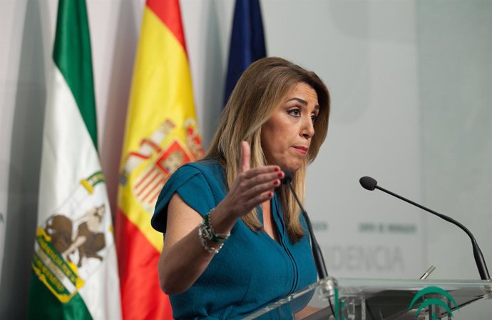 En Sevilla, la presidenta de la Junta, Susana Díaz, preside una reunión extraord