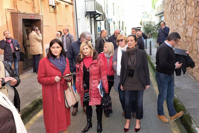 La alcaldesa de Santander, Gema Igual, visita la calle San Sebastián