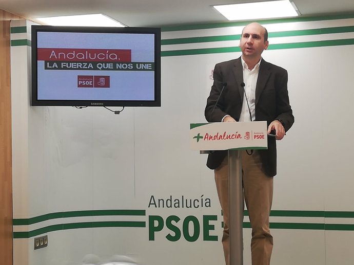 Francisco Conejo málaga psoe-A rueda de prensa secretario relaciones institucion