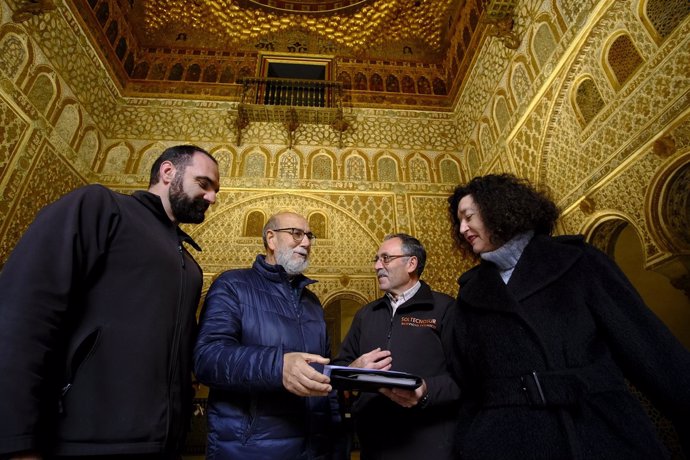 Nueva iluminación en el Alcázar