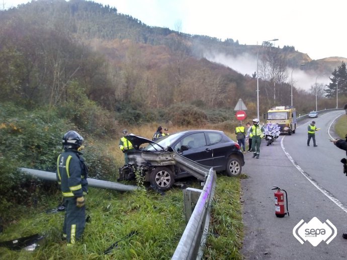 Accidente de tráfico en Asturias, en una imagen de archivo.