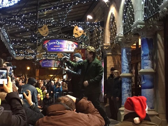 The Edge y Bono en Grafton Street
