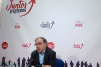 PSOE rechaza el "cruce de insultos" de Molina y Núñez y se niega a entrar en una "película" que deben solucionar ellos