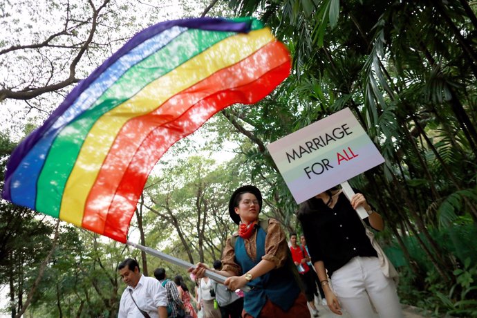 Desfile del orgullo gay en Bangkok