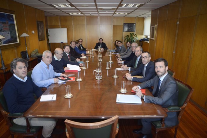 Mesa de negociación para la reindustrialización de las fábricas de Cemex