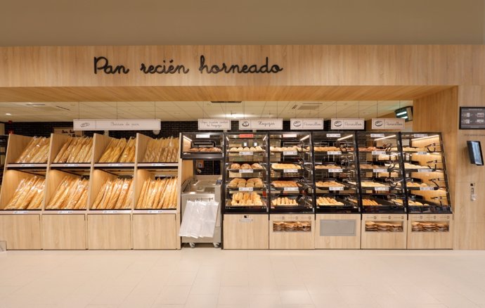 Imagen de la panadería de un supermercado Lidl