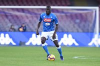 Ancelotti lamenta los gritos racistas a Koulibaly: "La próxima vez pararemos nosotros, pase lo que pase"