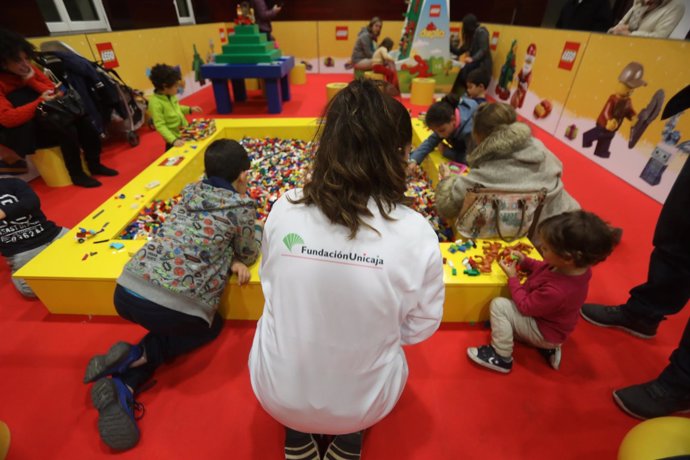 Actividad LEGO Christmas de Fundación Unicaja en Cádiz
