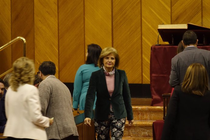 Esperanza Oña, desde este jueves vicepresidenta primera del Parlamento