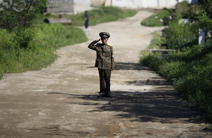 Militar norcoreano en monte Kumgang