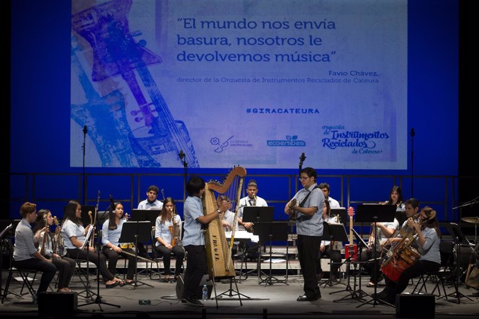 Orquesta de Instrumentos Reciclados de Cateura