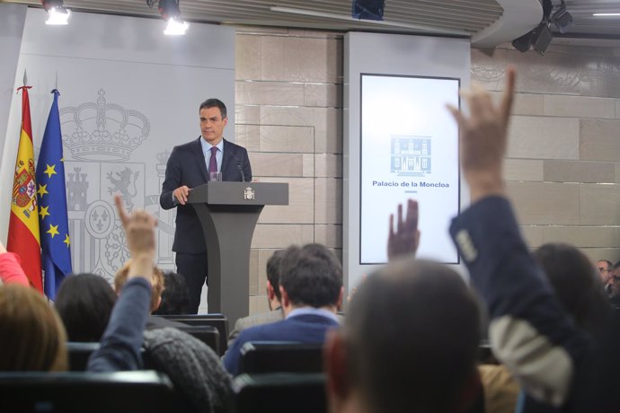 Pedro Sánchez hace balance de gestión tras pasar seis meses en la Moncloa 
