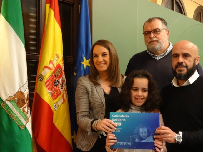 Ruiz y López (dcha.) en la presentación del calendario