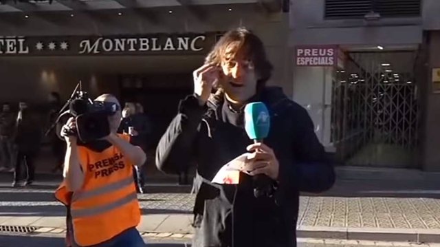 El Periodista Cake Minuesa Denuncia La Agresión Que Sufrió El 21d En Barcelona Por Dos Presuntos Cdr 4046