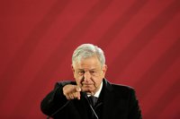López Obrador considera un "asunto interno" la amenaza de Trump de cerrar la frontera