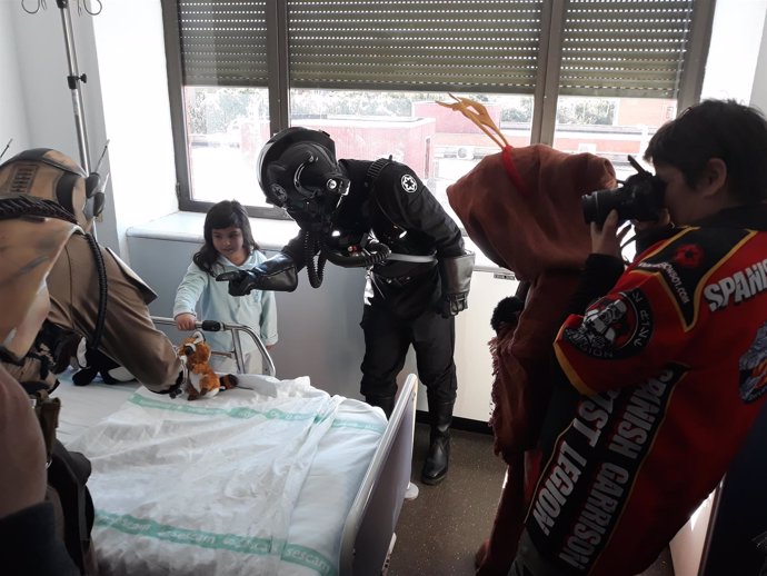 La Legión 501-Spanish Garrison visita el hospital de Guadalajara