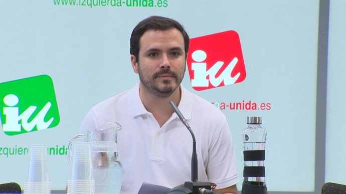 Alberto Garzón en rueda de prensa