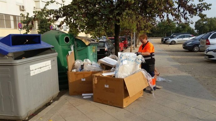 Contenedores de recogida selectiva de Lipasam