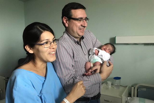Carolina María Madrona Quispe ha nacido a las 0.00 horas del 1 de enero.