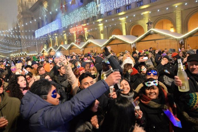 La fiesta de la plaza del Pilar se ha desarrollado con normalidad.