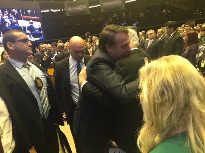 Abrazo entre Jair Bolsonaro y Benjamin Netanyahu