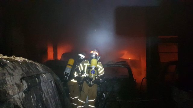 Incendio en un taller mecánico en La Almunia