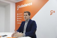 Rivera condena el asesinato de la joven en Cantabria