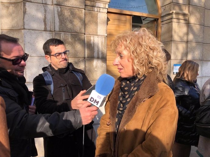 La vicepresidenta de Cantabria, Eva Díaz Tezanos, hace declaraciones a la prensa