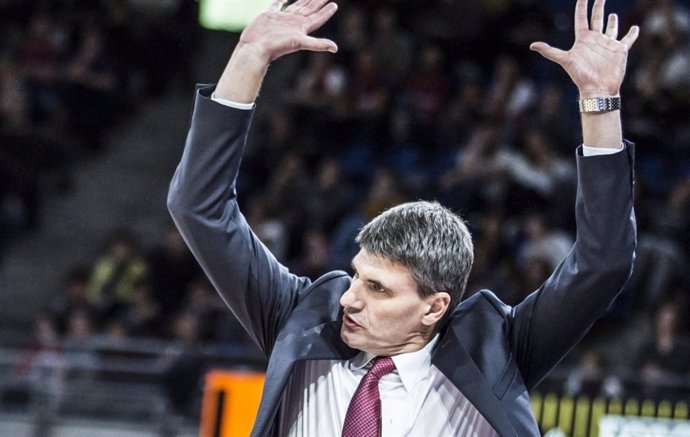 El entrenador del Kirolbet Baskonia, Velimir Perasovic