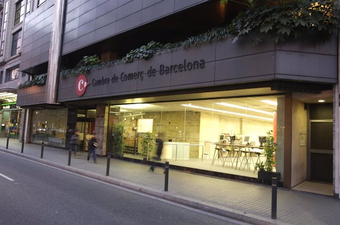 Edifici de las oficines centrals de a Cambra de Comer de Barcelona
