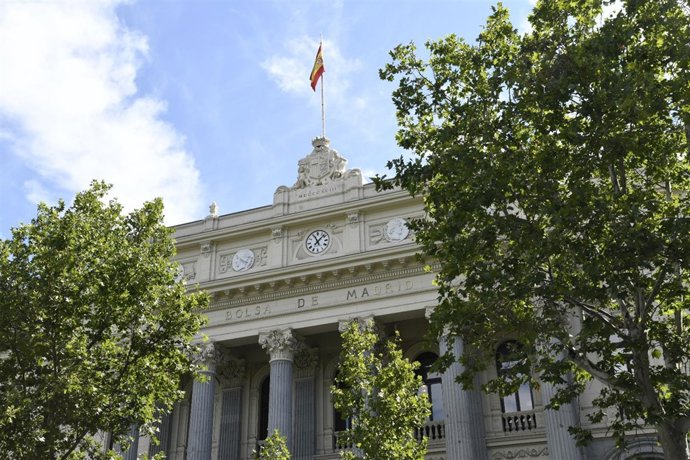 Fachada de la Bolsa de Madrid