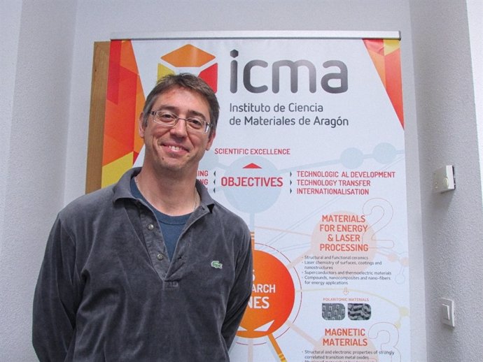 El investigador del ICMA., Jorge Lobo