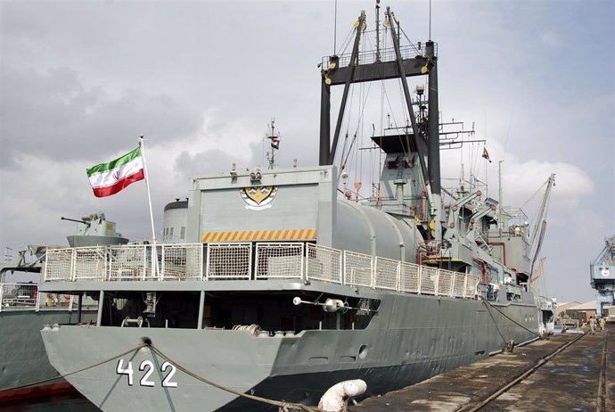 Dos buques de guerra iraníes en un puerto de Sudán