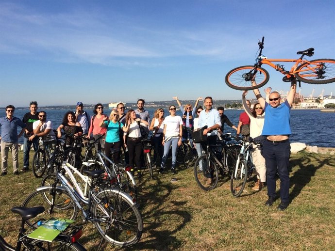 Participantes en una ruta de 'Eurovelo'