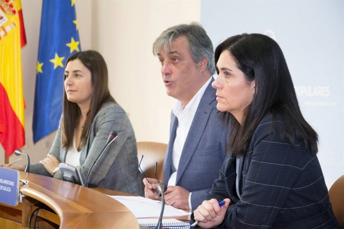 Los diputados del PPdeG Marta Rodríguez, Pedro Puy y Paula Prado