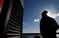 Crece la desesperación entre los migrantes rescatados por el 'Sea Watch 3': "No somos peces"