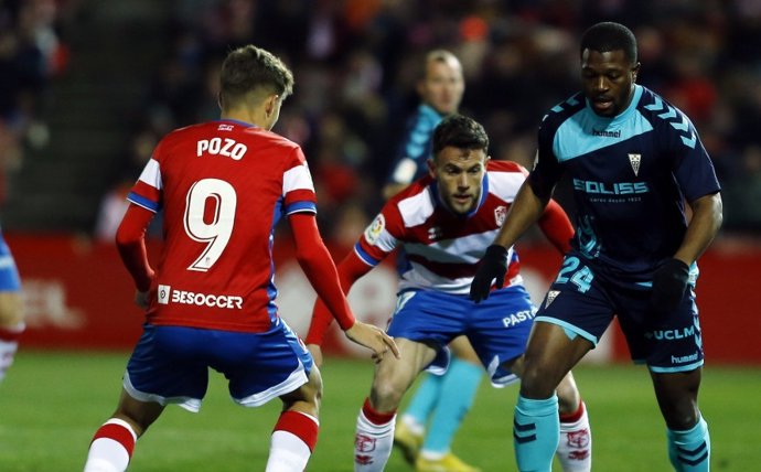 Granada y Granada y Albacete brindan un empate de Primera