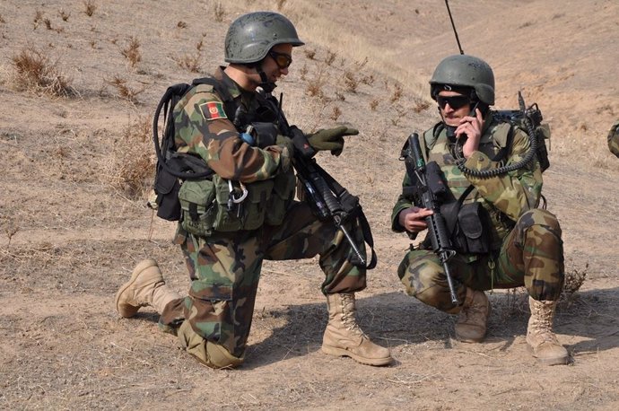 Militares del Ejército afgano desplegados en Fará