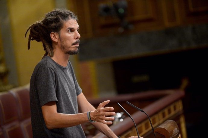 El diputado de Podemos Alberto Rodríguez en el Pleno del Congreso