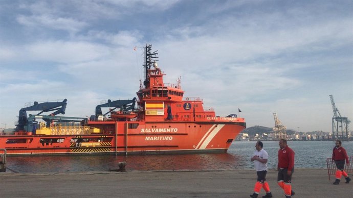 Inmigrantes, pateras, Cruz Roja