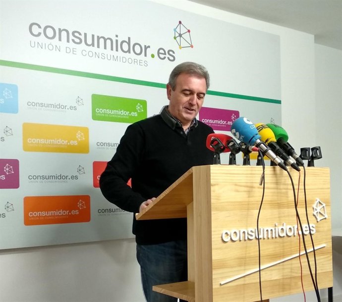 L presidente de la Unión de Consumidores de Asturias (UCE), Dacio Alonso,