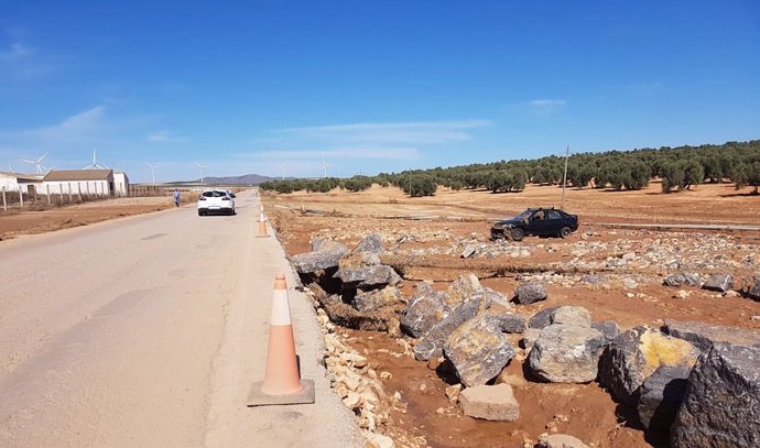 Obras de emergencia en seis carreteras de Sevilla y Málaga.