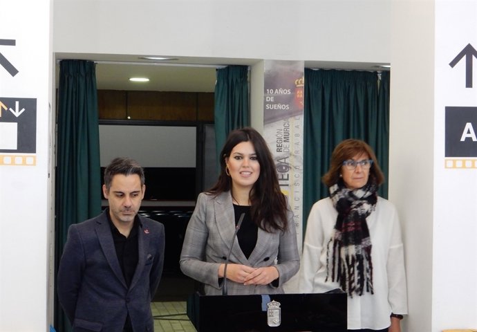 Guardiola junto a directora general del ICA y repsonsable programación Filmoteca