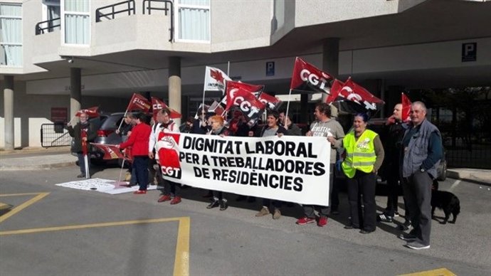 Protesta por falta de personal en residencias
