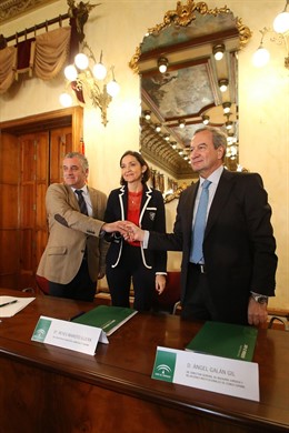 Firma del plan de reindustrialización por el cierre de Cemex en Gádor 